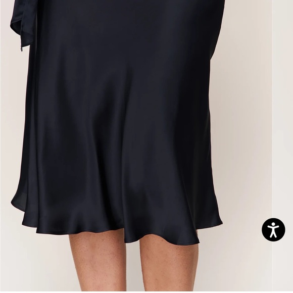 New Guizio-
Eda Satin Midi Skirt - Picture 4 of 5